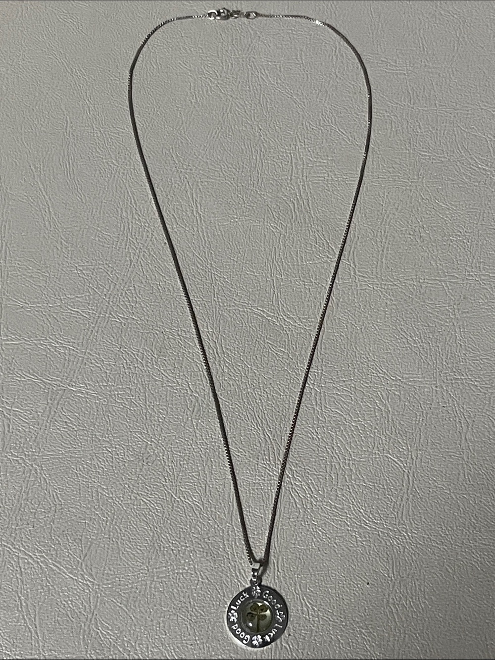 925 Sterling Silver Good Luck Green Accent Pendant Necklace